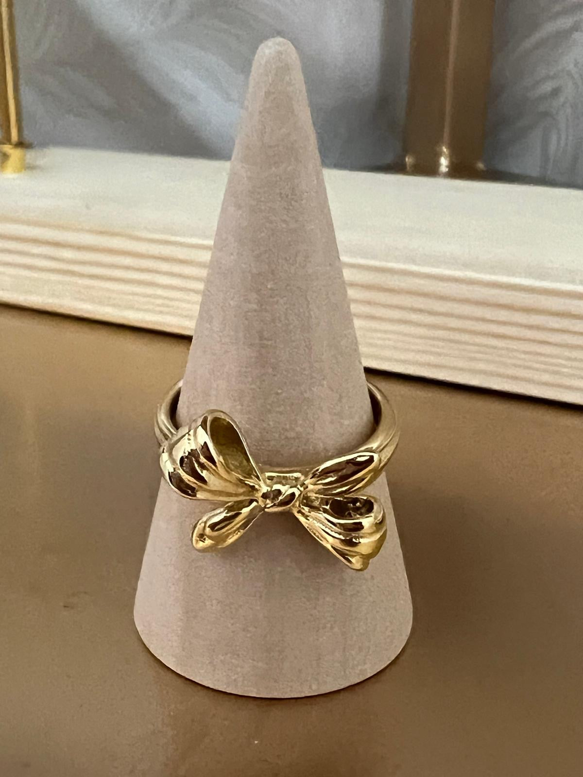 ANELLO FIOCCO MARTELLATO