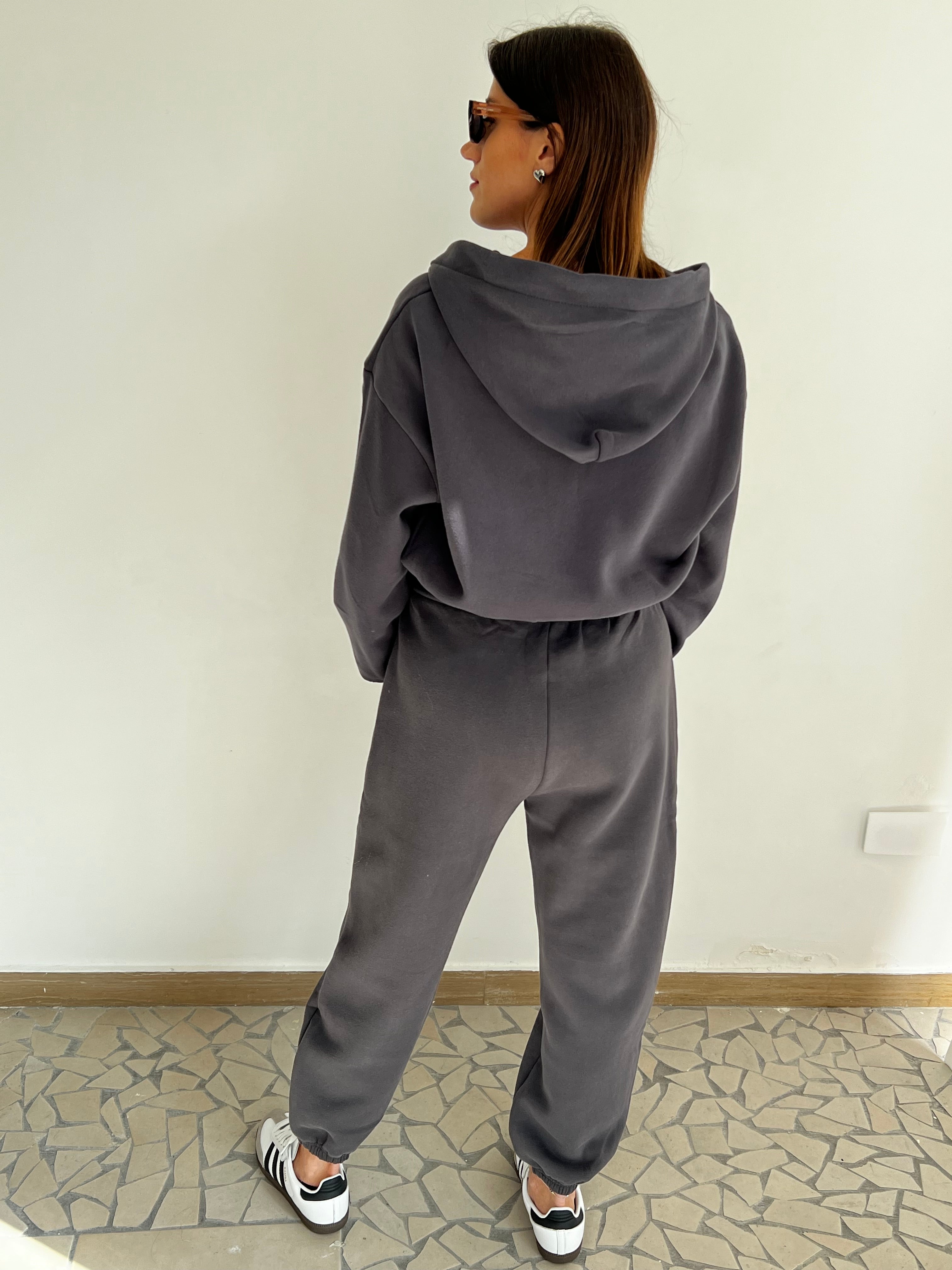 TUTA CALIFORNIA CON ZIP COLORE GRIGIO ANTRACITE