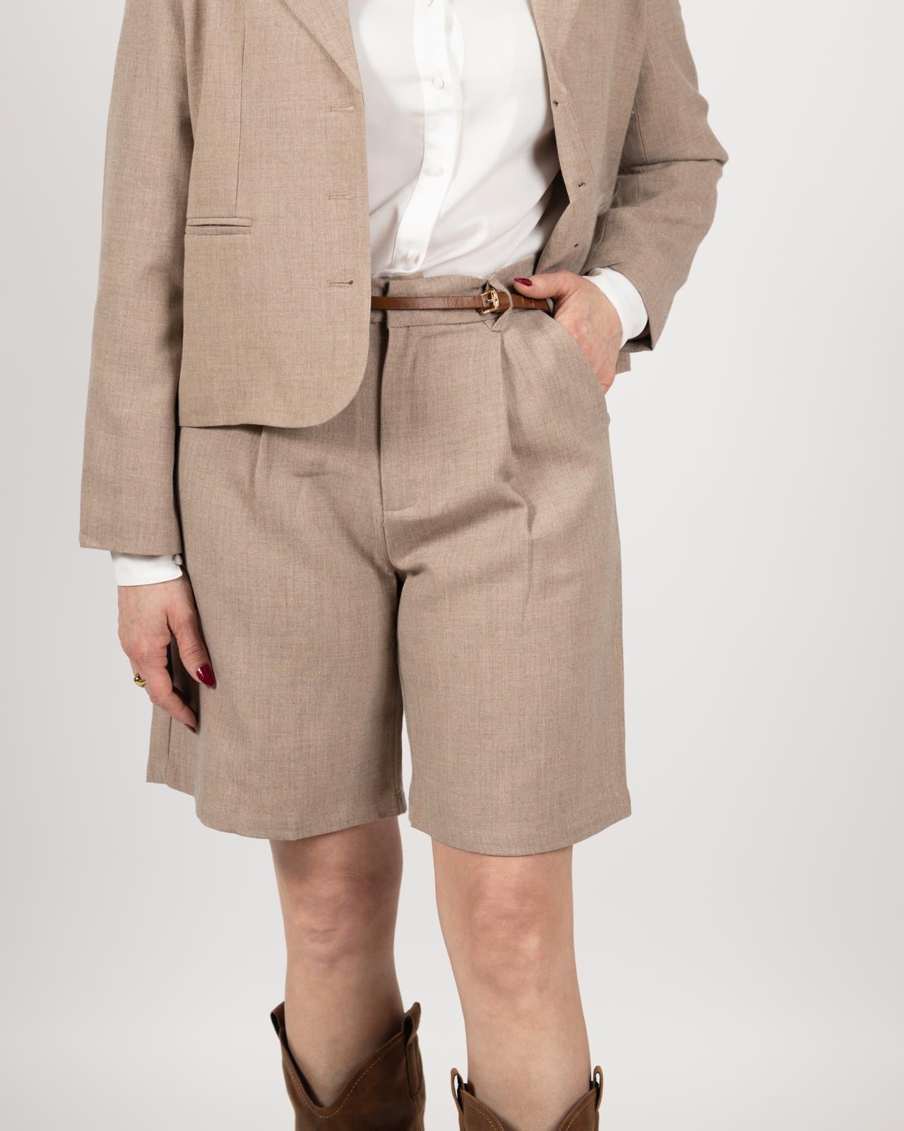 TAILLEUR STAR CON BERMUDA FANGO