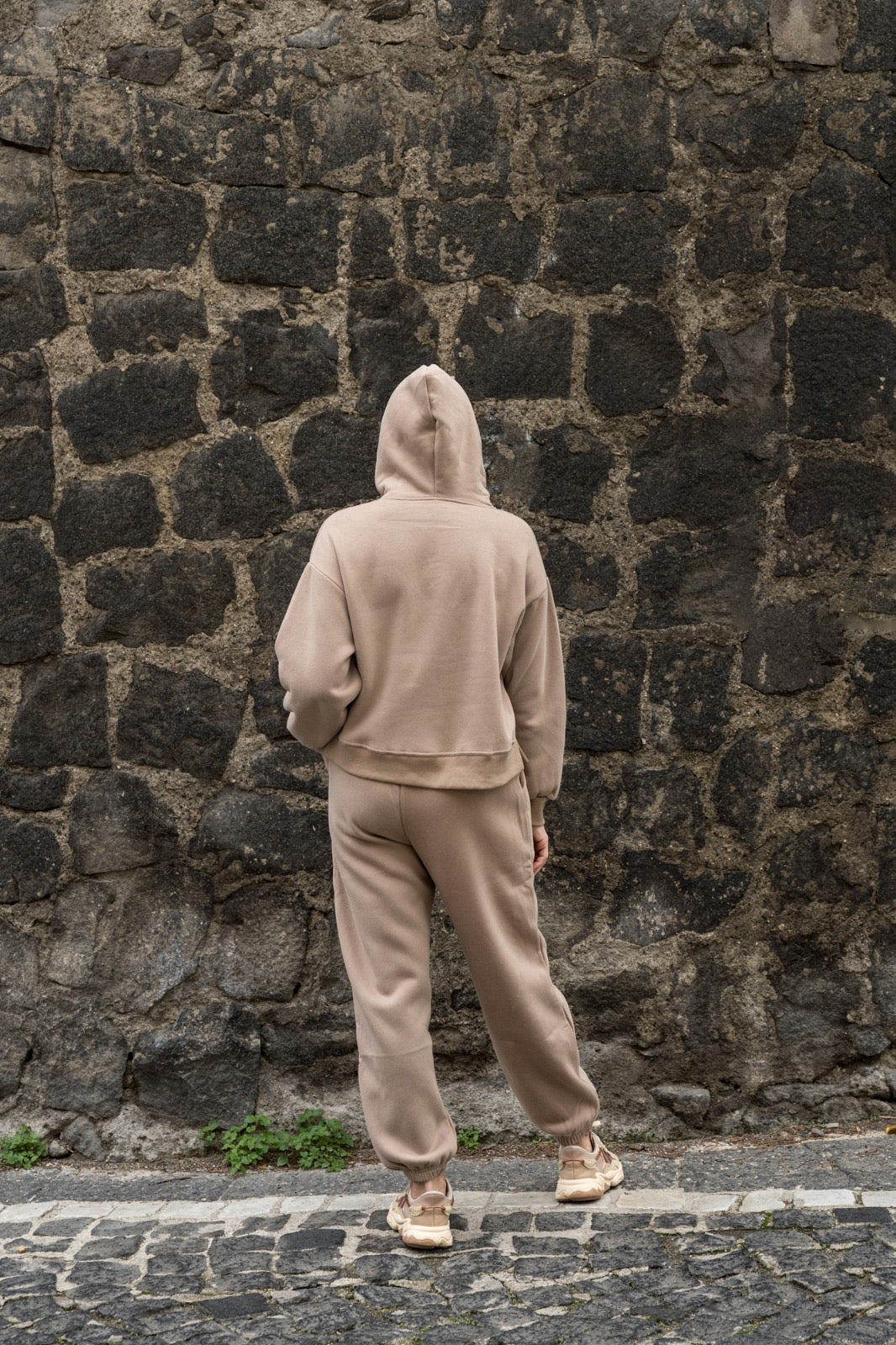 TUTA CALIFORNIA COLORE MOCHA MOUSSE