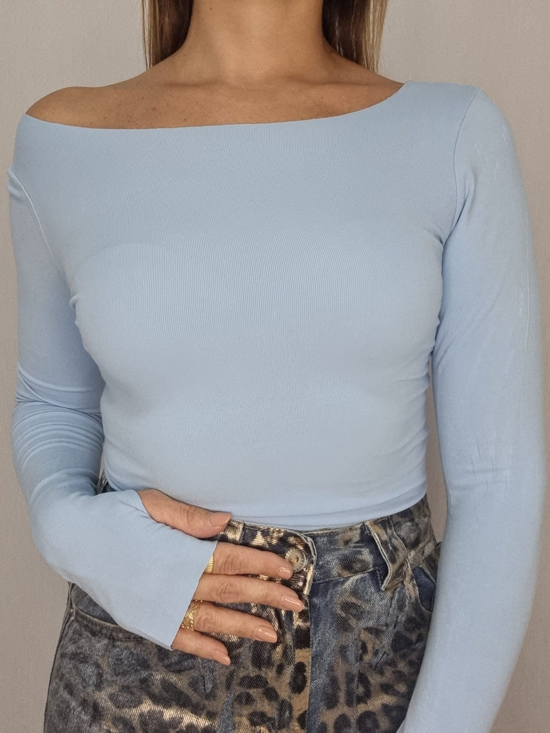 MAGLIA KIM CON GUANTO COLORE CELESTE