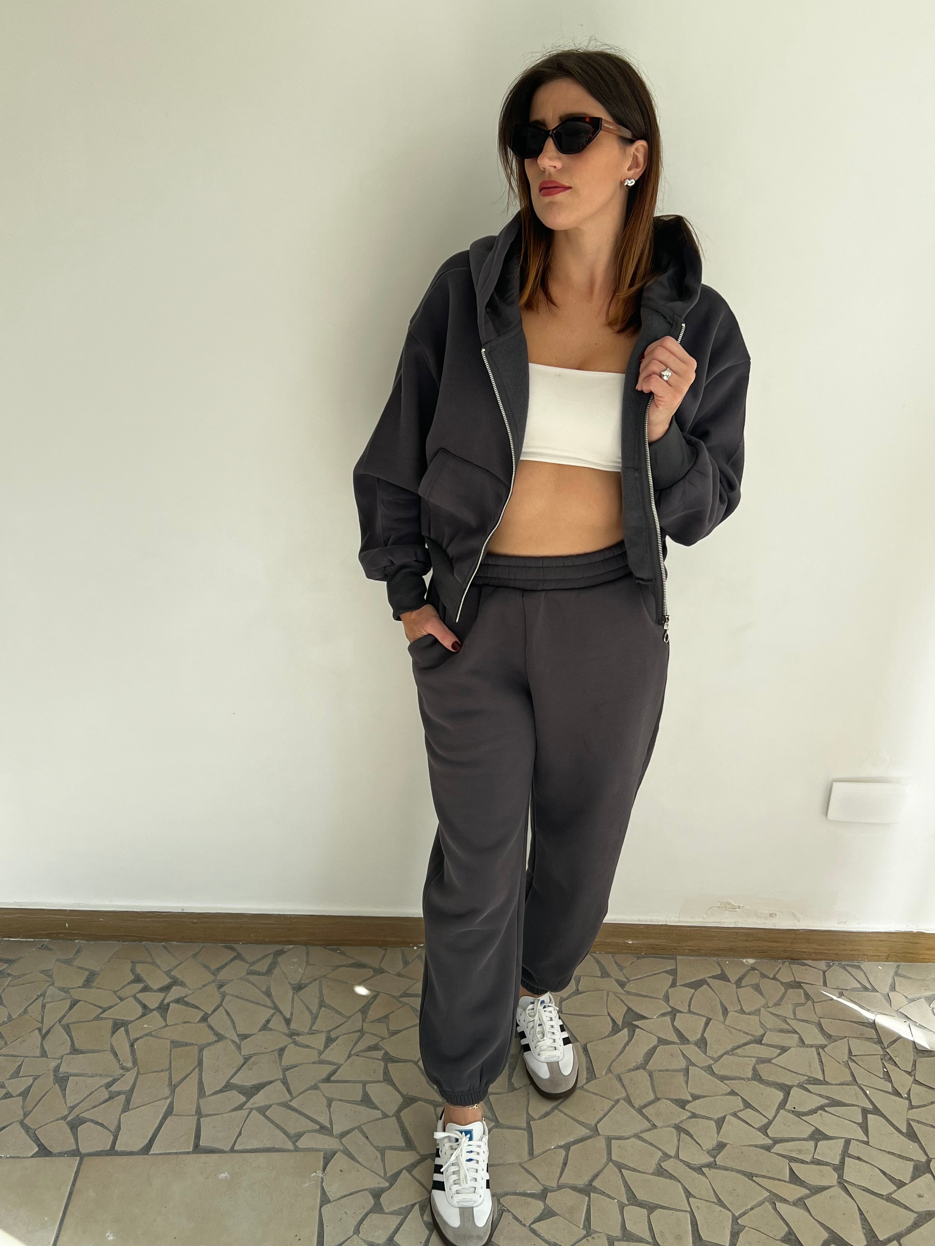 TUTA CALIFORNIA CON ZIP COLORE GRIGIO ANTRACITE